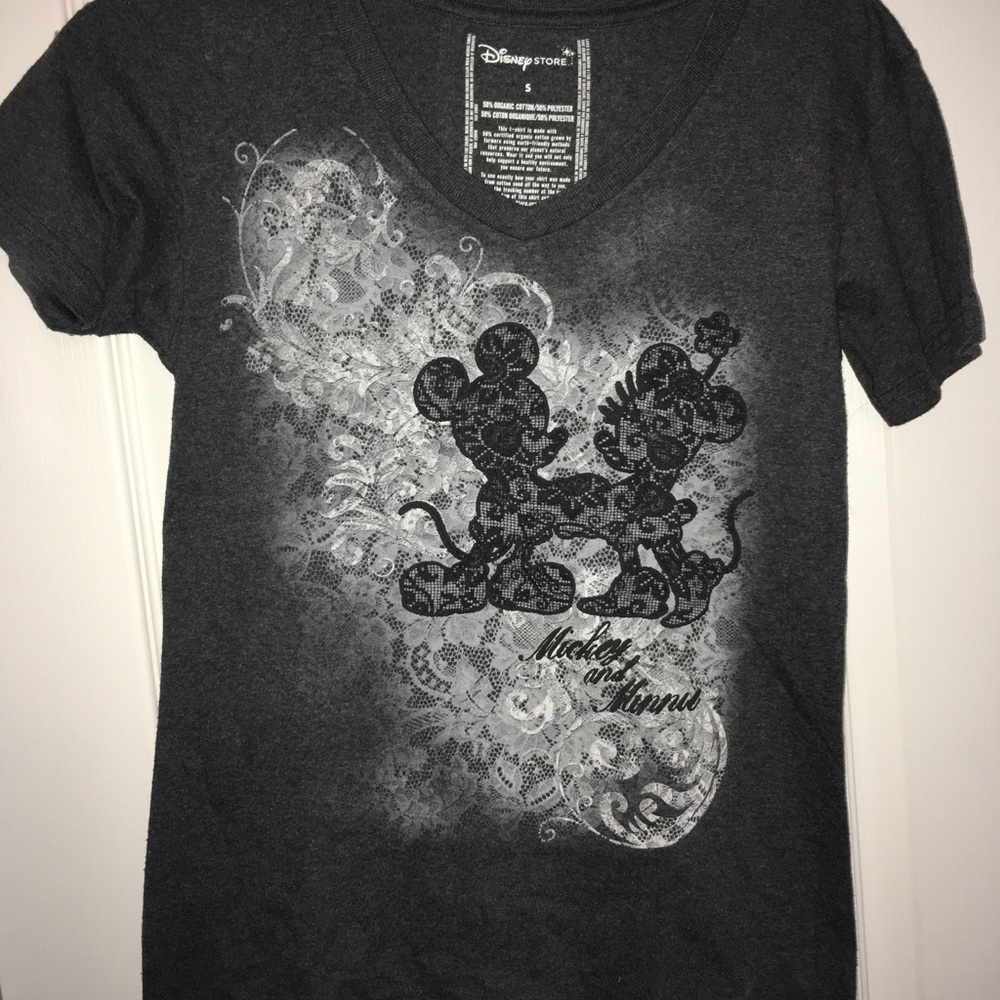 Mickey Mouse and Minnie Mouse tshirt